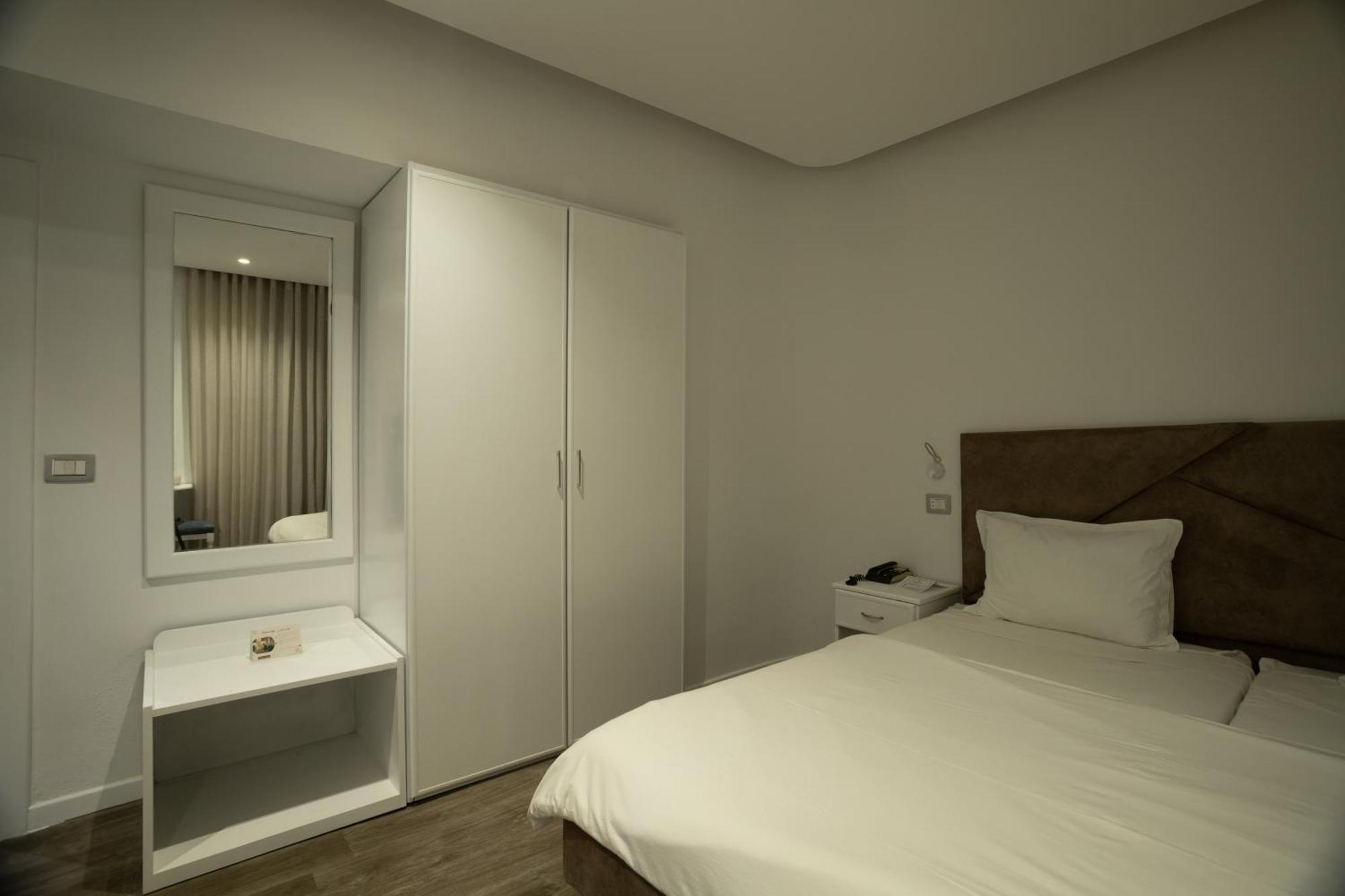 Hotel Donia Sfax Exteriör bild